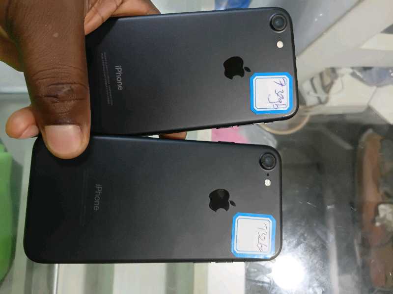 Used Apple iPhone 7 32 GB