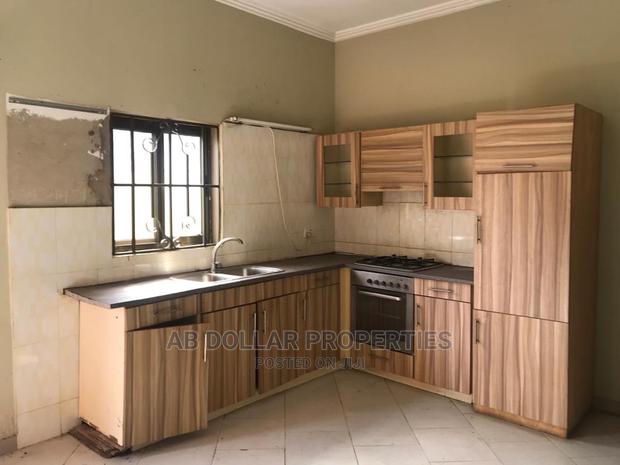 Four Bedroom House for Rent · Photo 3