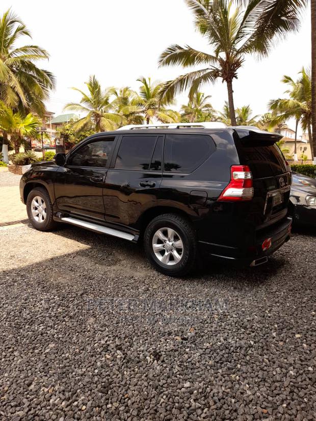 Land Cruiser V8 · Photo 3