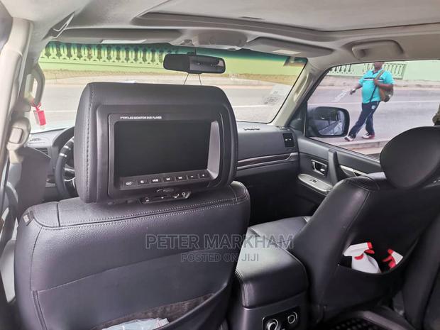 Land Cruiser V8 · Photo 4