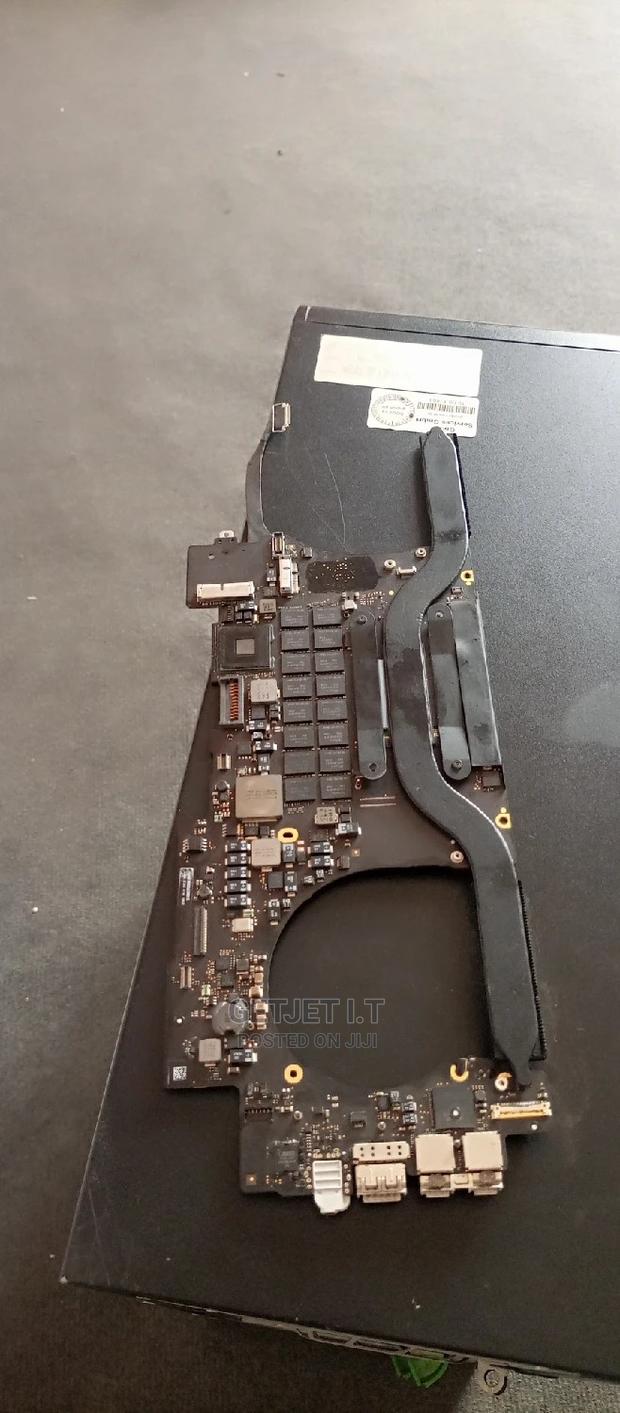 Macbook Air N Pro Logic Boards Available N Delivery · Photo 3