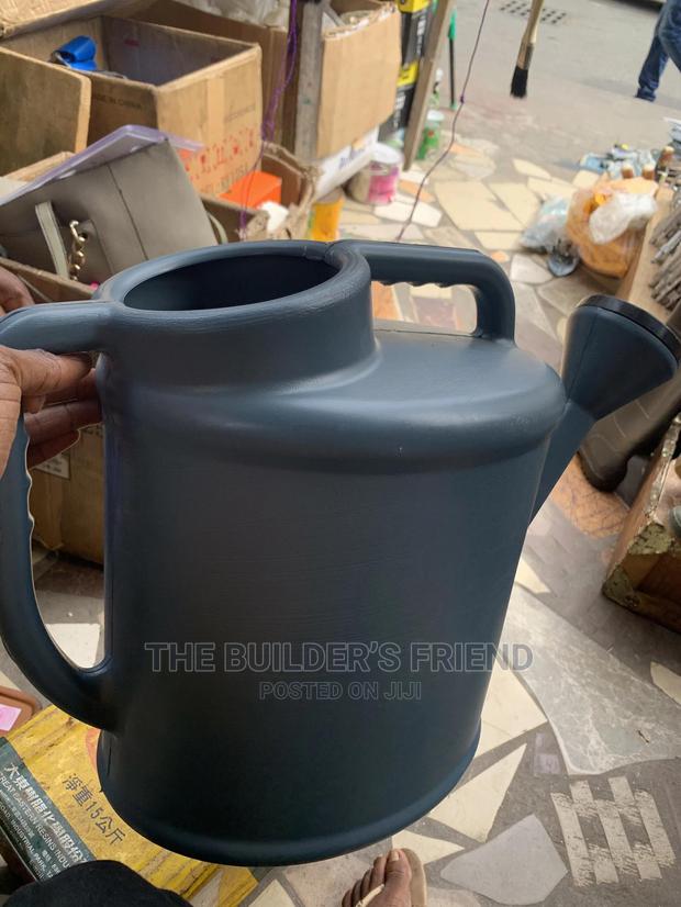 Watering Can · Photo 2