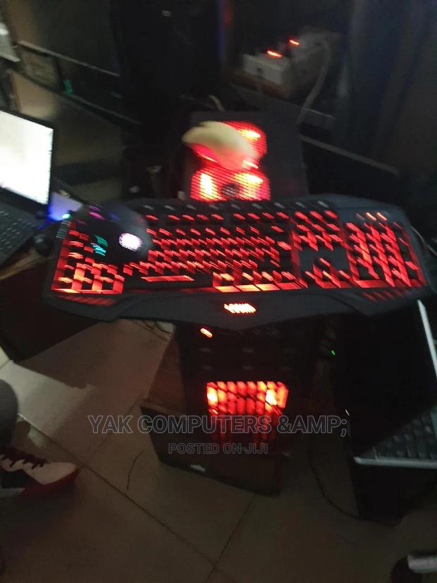 Desktop Computer Gigabyte GB-BKi3A-7100 16GB Intel Core I7 HDD 1T