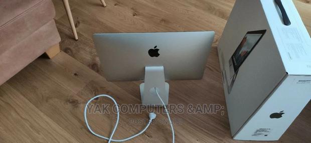 Desktop Computer Apple iMac 8GB Intel Core I5 HDD 256GB