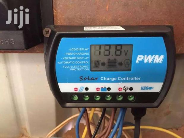 Solar Charge Controller · Photo 2