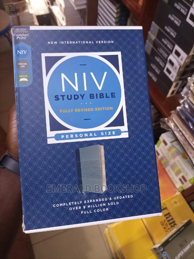 Niv Study Bible (Personal Size) · Photo 1