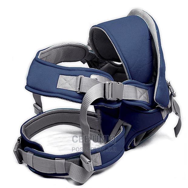 Multifunctional Baby Carrier · Photo 4
