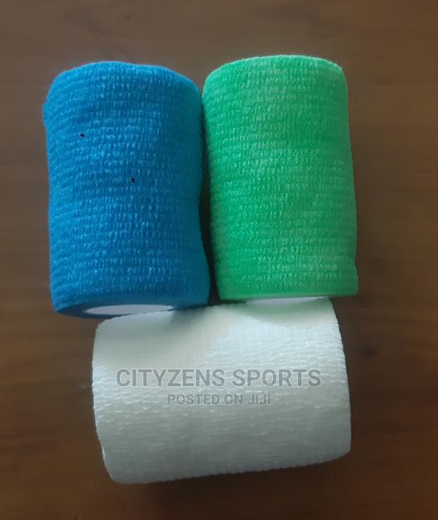 Plastic Bandages for Sportsmen · Photo 4