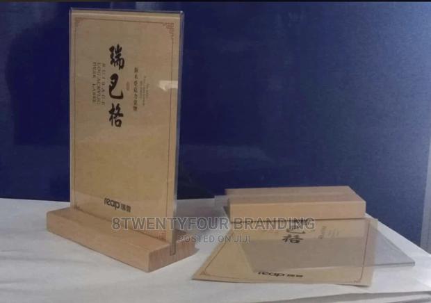 Table Top Display Stand (A5 A6)