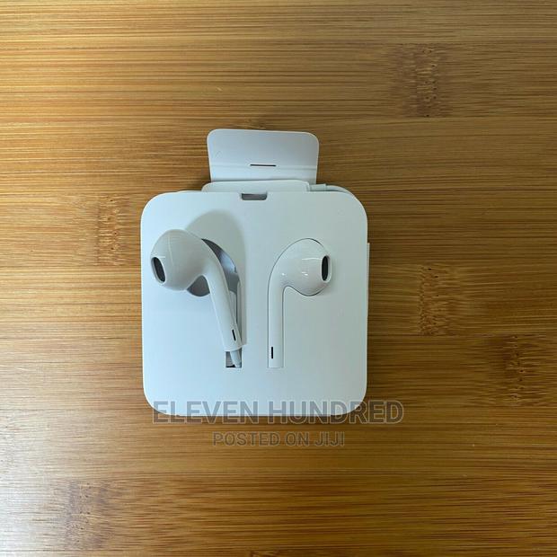 APPLE Lighting Connector Earbuds · Photo 4