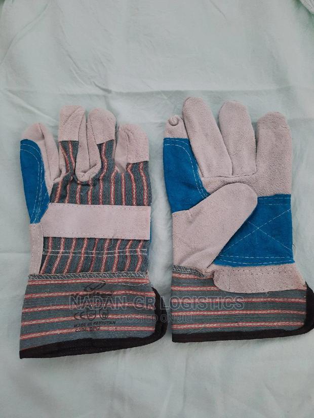 Heavy Duty Vaultex Working Gloves · Photo 2