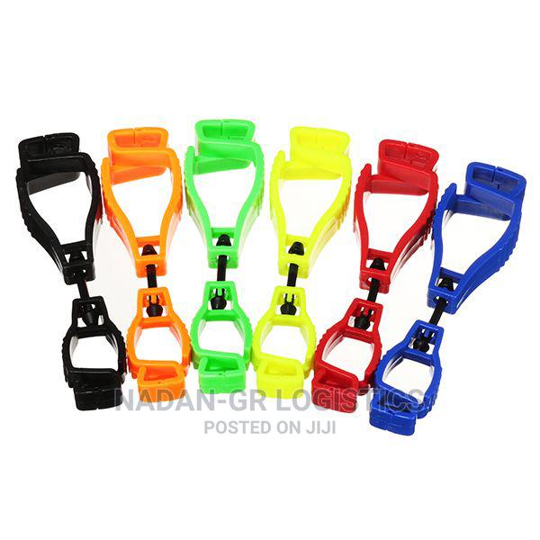 Glove Clips/Holders · Photo 4