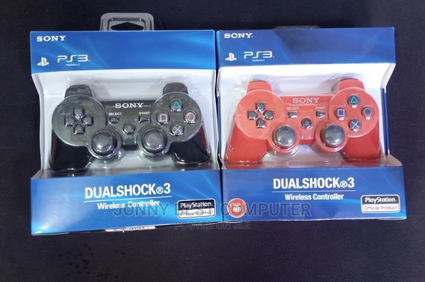 Playstation 3 Controllers · Photo 4