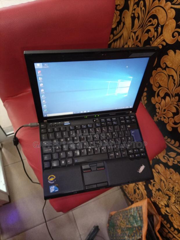New Laptop Lenovo ThinkPad X201 4GB Intel Core I5 SSD 128GB · Photo 1