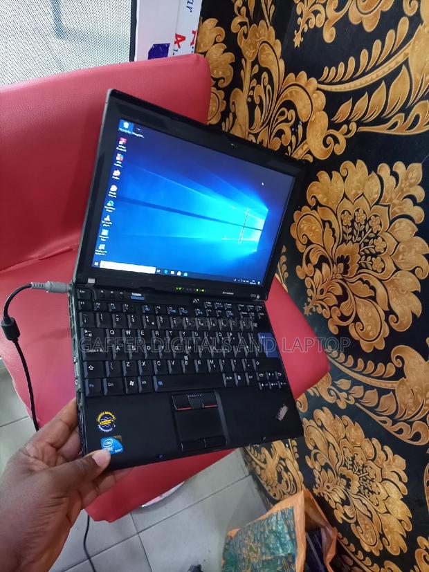 New Laptop Lenovo ThinkPad X201 4GB Intel Core I5 SSD 128GB · Photo 3