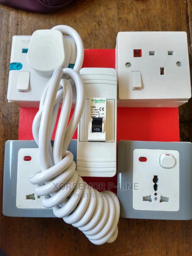 Heavy Appliances Extension Board · Photo 4