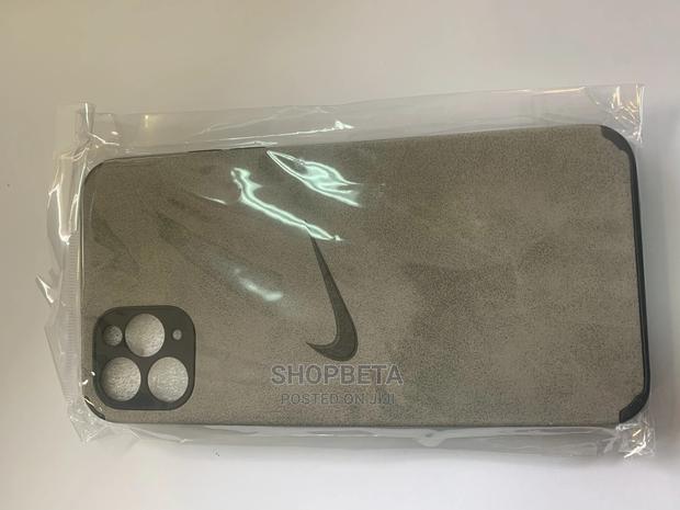 iPhone 11 Pro Max · Photo 3