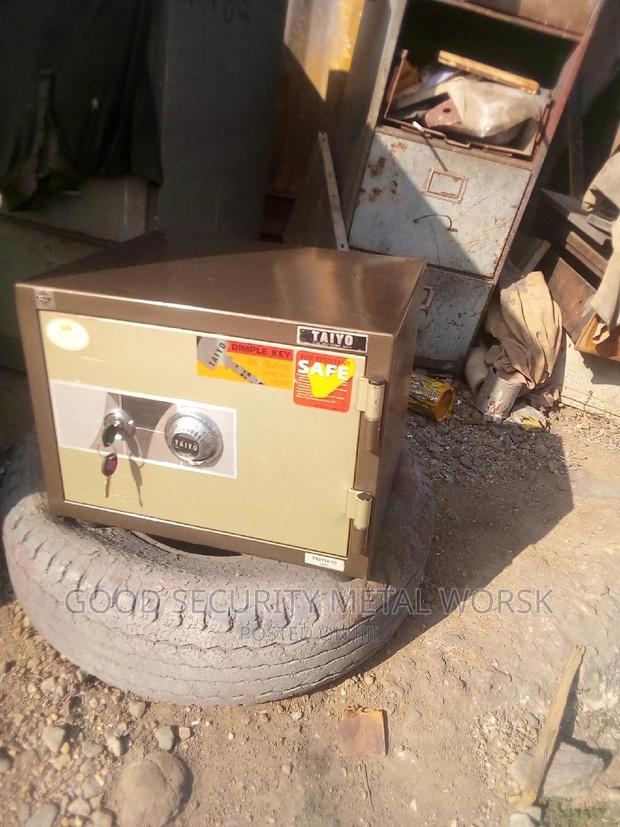 Fireproofh Money Safe · Photo 2