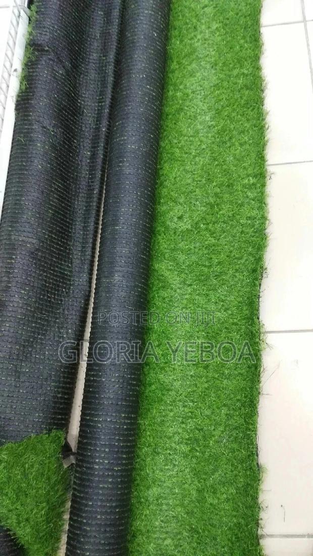 Artificial Green Grass Per a Yard · Photo 4