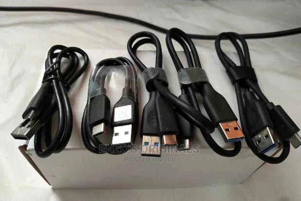 USB 3.1 to USB-C 3.1 High Speed Data Cable · Photo 4