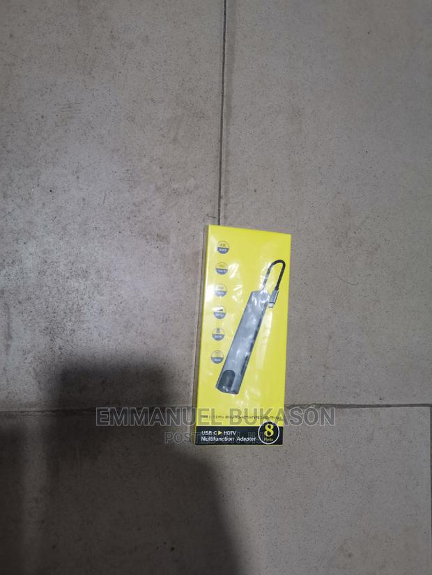 8 in Type C Adapter · Photo 4