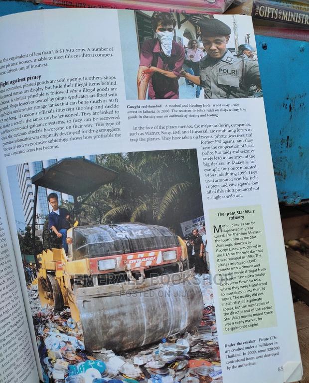 Used Books · Photo 2
