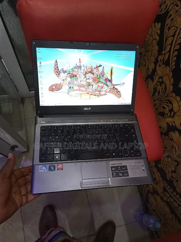 Laptop Acer Aspire 1 A114-31 4GB Intel Core 2 Duo HDD 320GB · Photo 2
