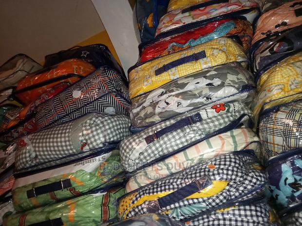 7 Pieces Duvet Set, King Size · Photo 2