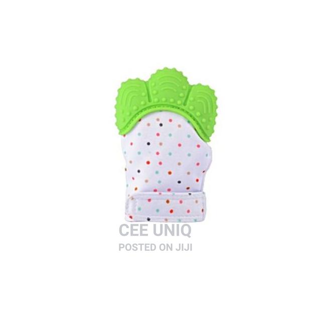 Teething Mittens · Photo 2