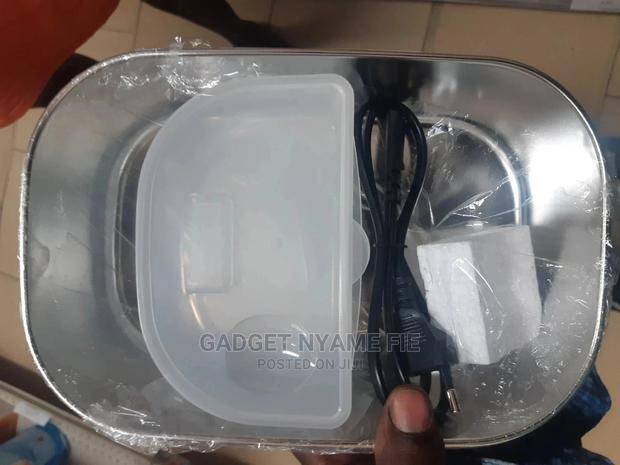 Electric Lunch Box (Plastic and Stainless Steel) · Photo 4
