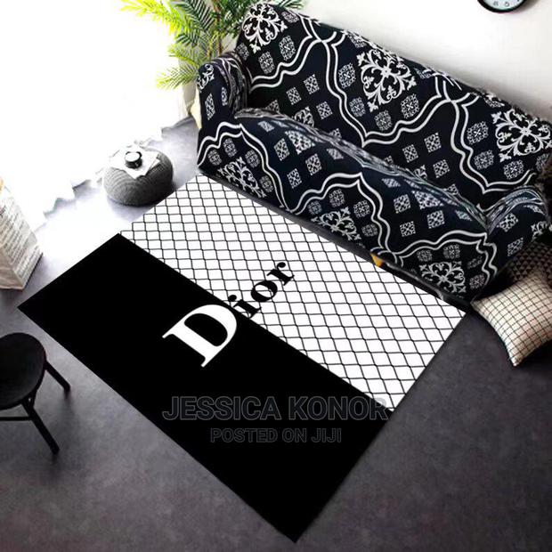 Change the Old Look of Your Sofa by Using Sofa Covers. · Photo 2