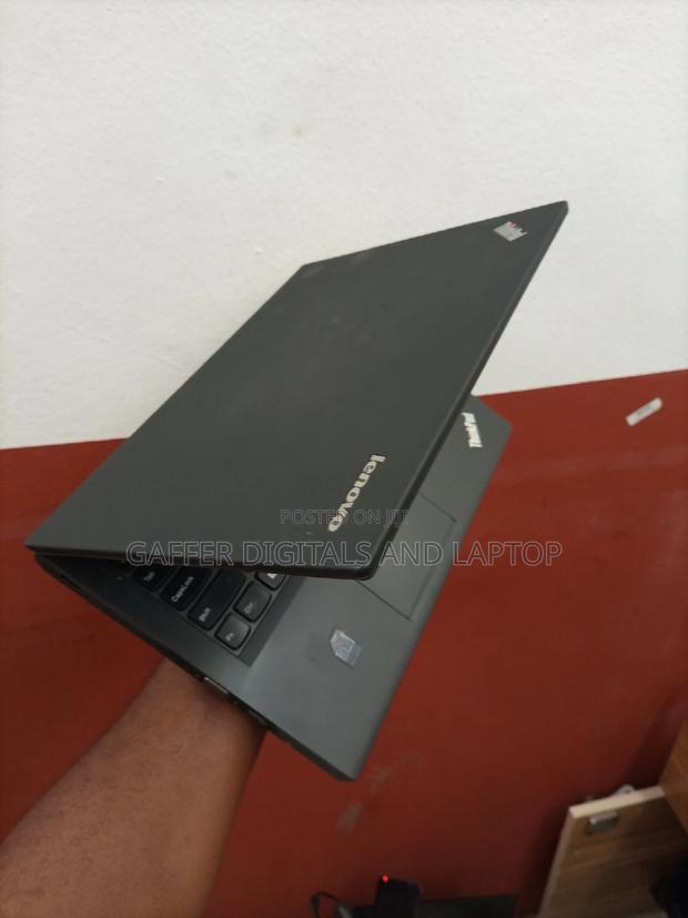 New Laptop Lenovo ThinkPad X240 4GB Intel Core I5 SSD 256GB · Photo 4