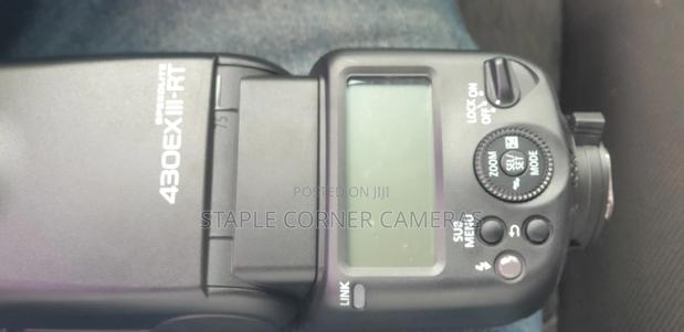 Canon 430EX III-RT Speedlight · Photo 2