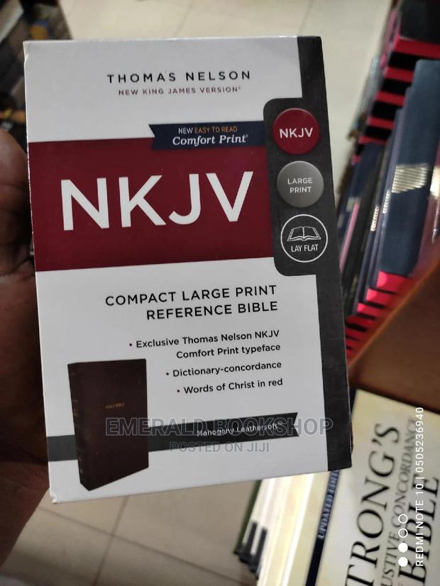 NKJV Compact Bible Small · Photo 1