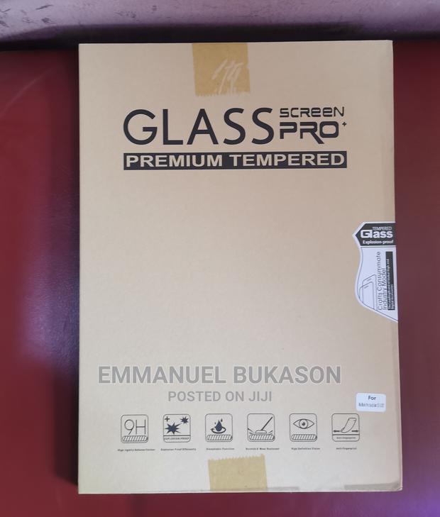 15inch Touch Bar Screen Protector · Photo 4