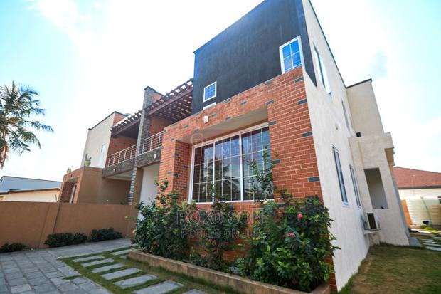 4bdrm Duplex in Dr Roko, American House for Rent · Photo 1