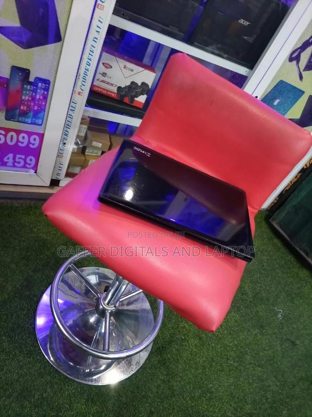 New Laptop Zinox 7 Elite 4GB Intel Core 2 Duo HDD 160GB · Photo 2