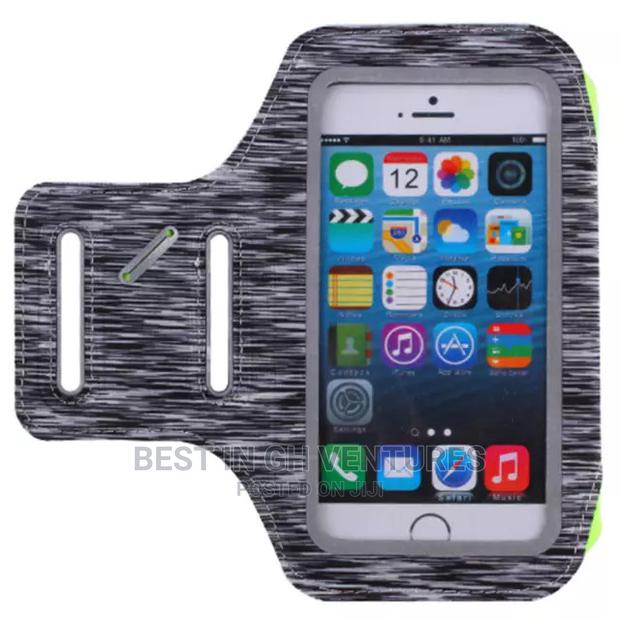 Water Resistance Phone Armband · Photo 4
