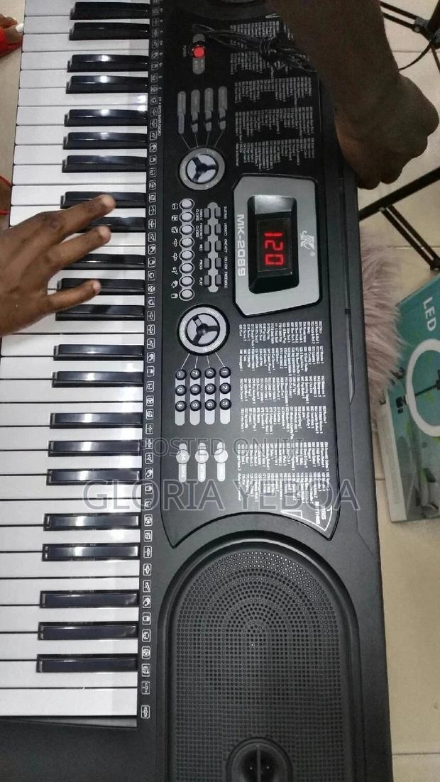 Electronic Keyboard · Photo 3