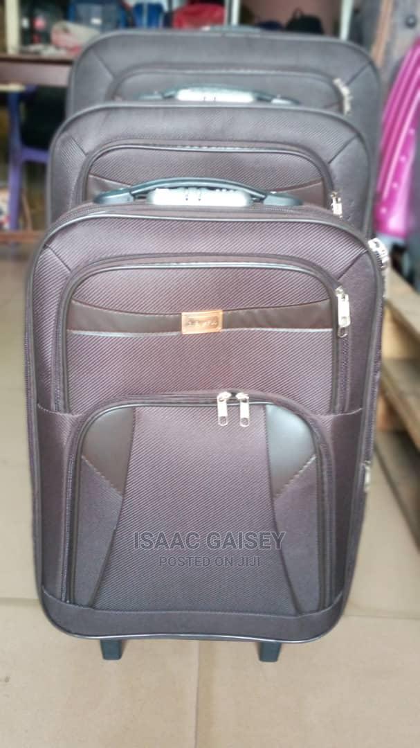 3set Traveling Bags · Photo 2
