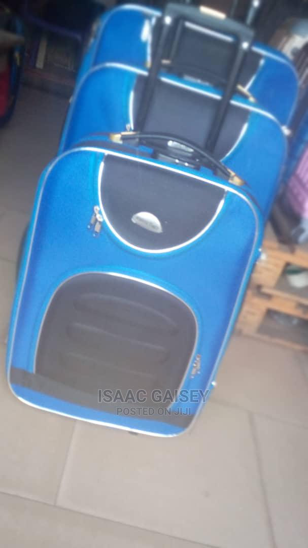 3set Traveling Bags · Photo 4