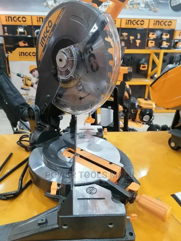Mitre SAW 10" 1800W · Photo 2