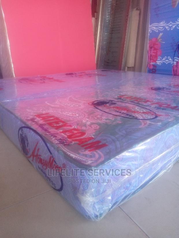 Mattress ^8inches Queen Size