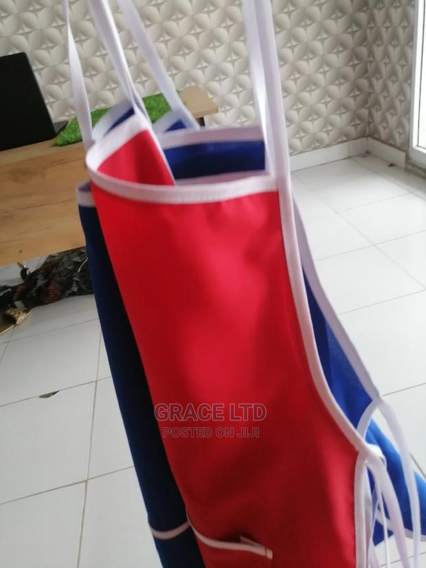 Multipurpose Aprons · Photo 4