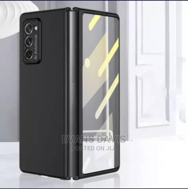 Samsung Galaxy Fold 2 Case With Inbuilt Screen Protector · Photo 3