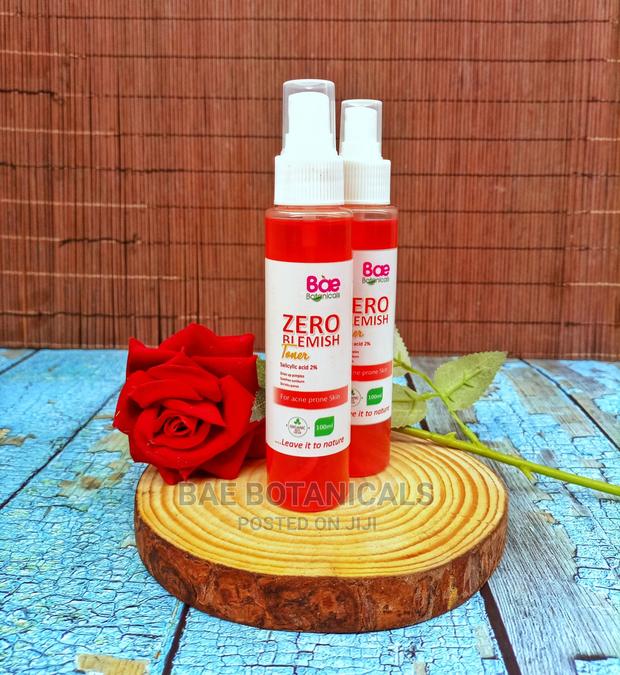 2% Salicylic Acid Rose Water Toner · Photo 2