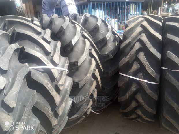 Machine Tires 23.5-25 photo 4