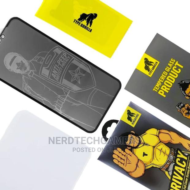 KINGKONG Privacy Screen Protector for iPhone (11 - XR) · Photo 4
