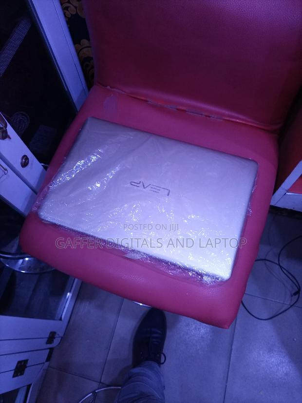 New Laptop HP MT21 2GB Intel Celeron HDD 32GB · Photo 4