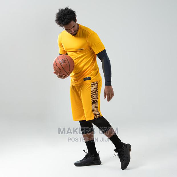 Basketball Shoes (Men) · Photo 4